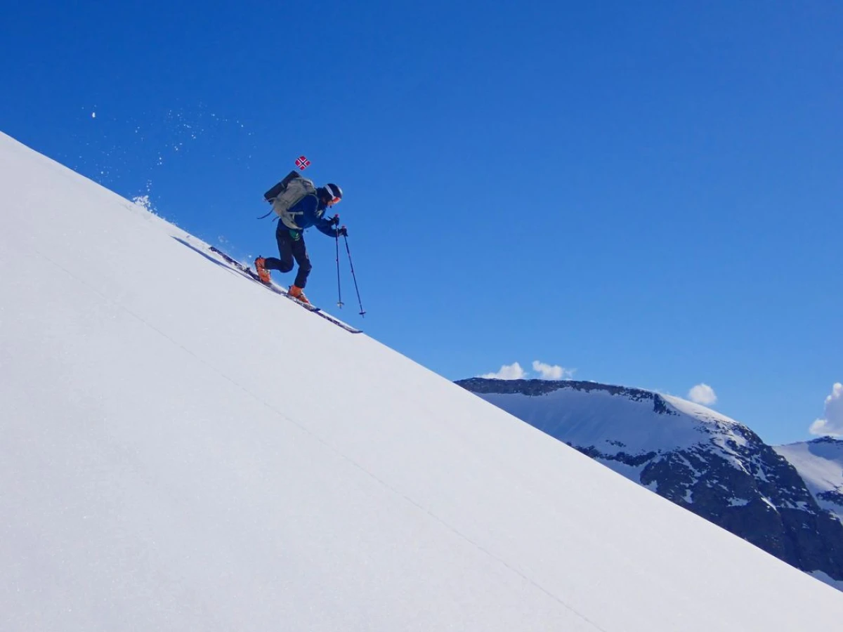 Montée en peaux, versant nord